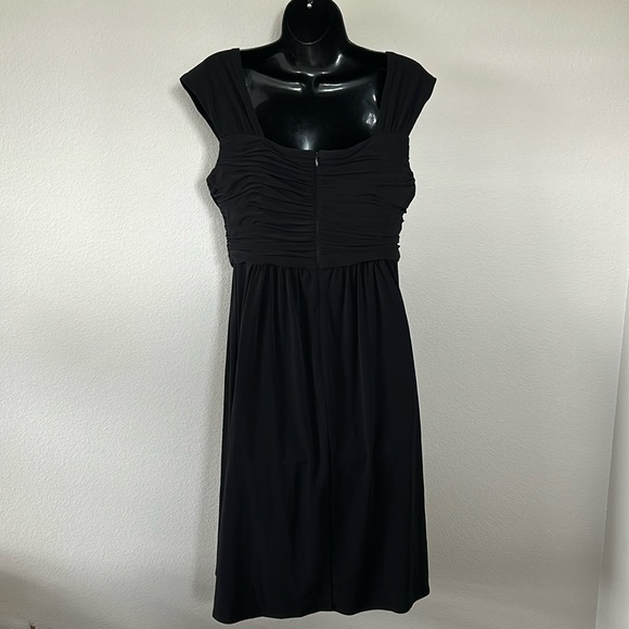 Suzi Chin for Maggy Boutique Black V Neck Ruched Bust Empire Waist Dress - Picture 6 of 8
